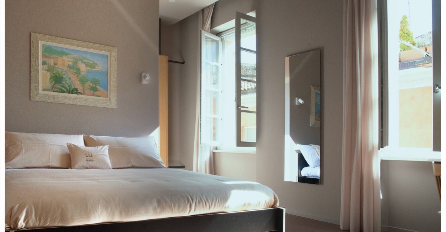 04_PREMIUM-ROOM-02.jpg